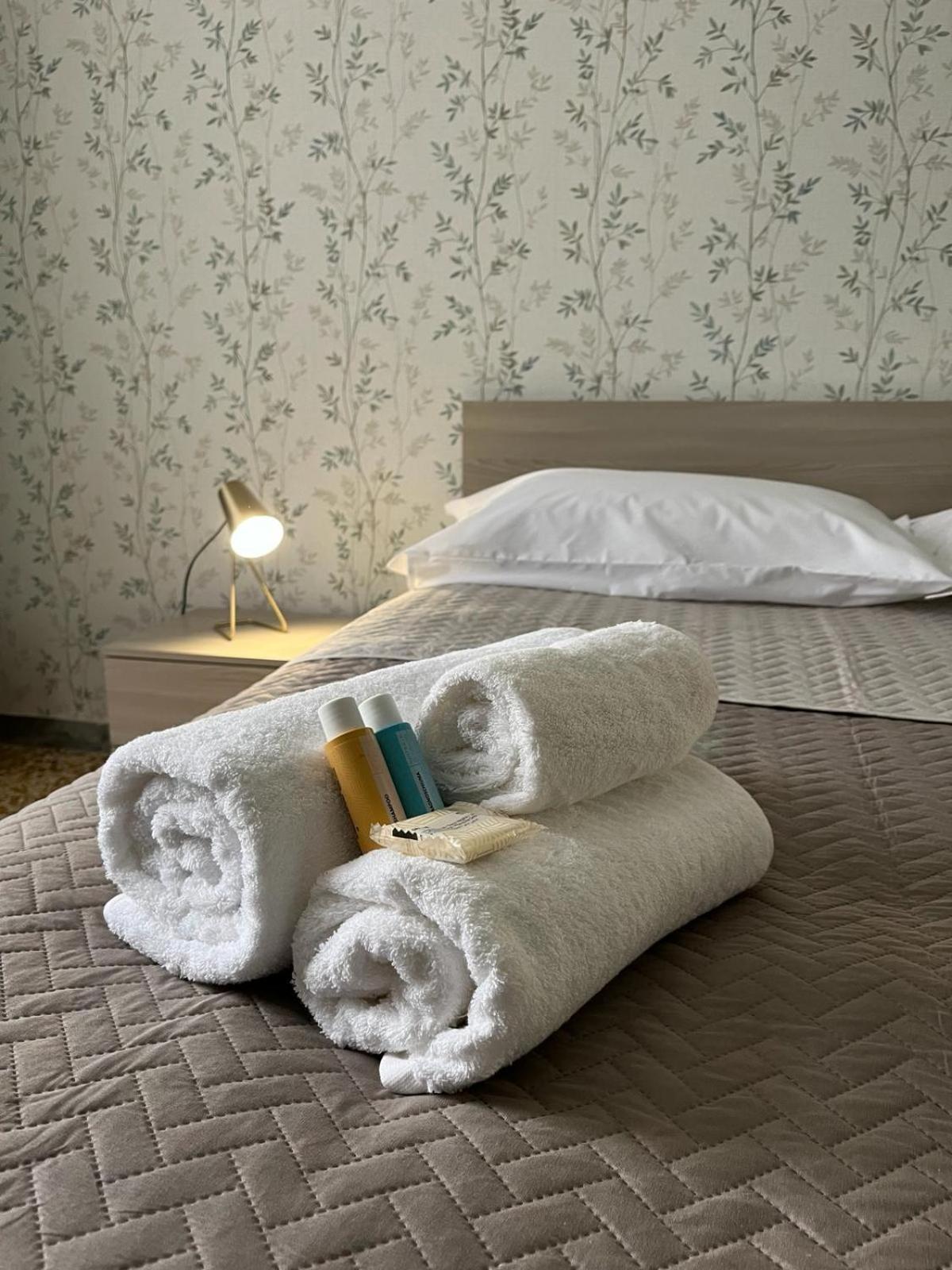 Luna Apartment Civitavecchia Ngoại thất bức ảnh