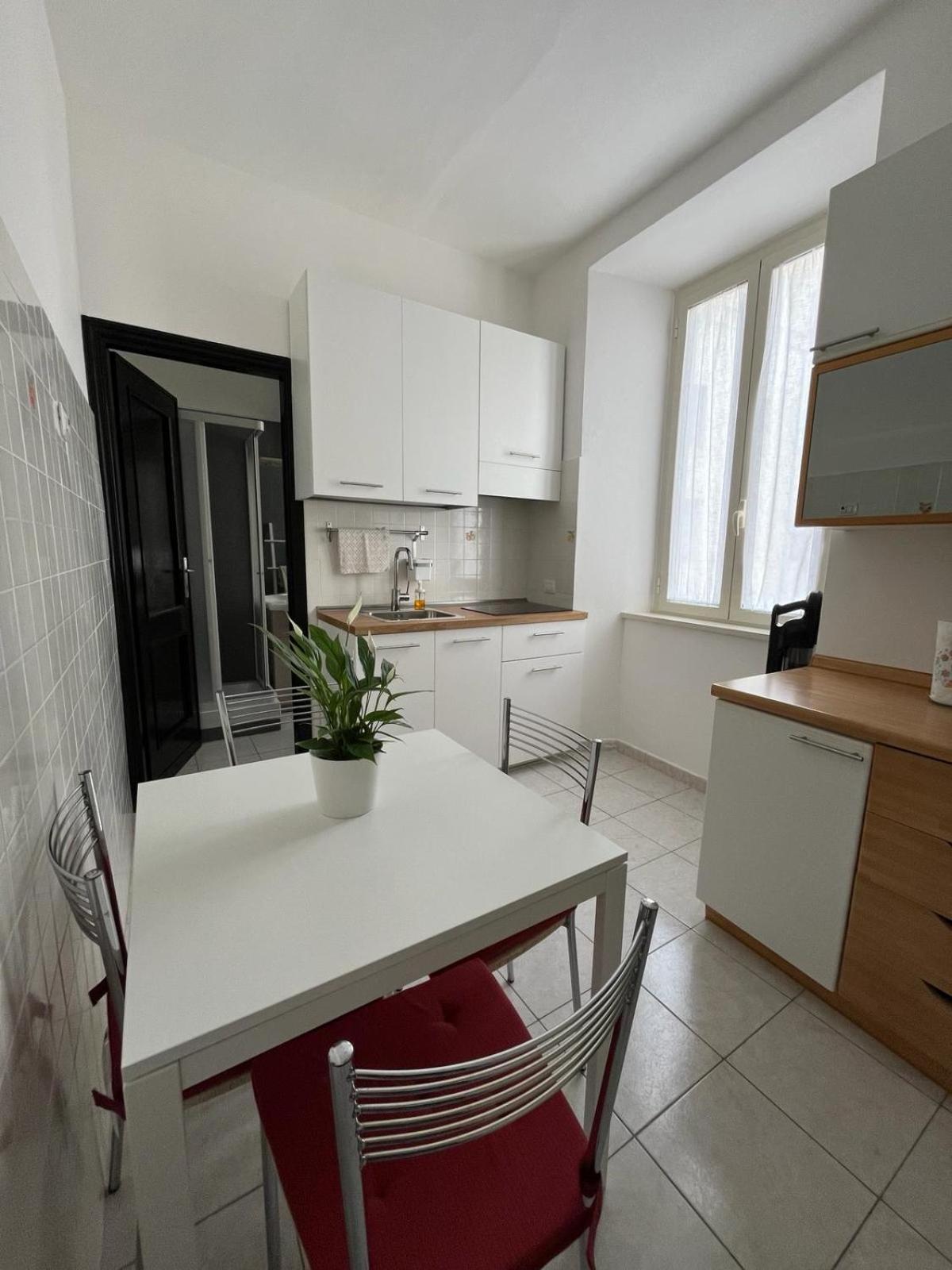Luna Apartment Civitavecchia Ngoại thất bức ảnh